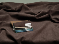 Коричневый с образцом