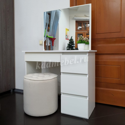 Косметический стол Сура (Белый)