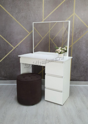 Косметический стол Сура (Белый)